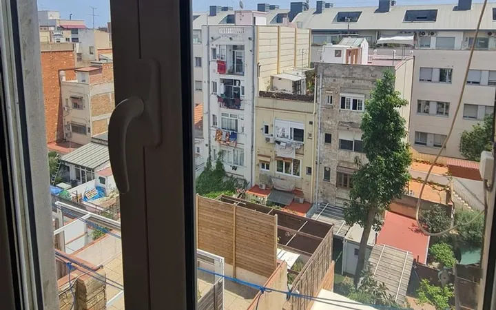 Piso en Calle de Besalú, 8, El Camp de l'Arpa del Clot - Foto 5