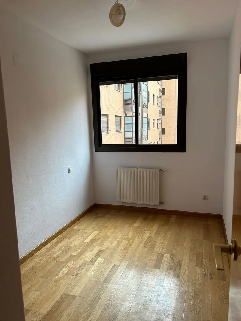 Piso en calle de Isabel Clara Eugenia, 48 - Foto 6