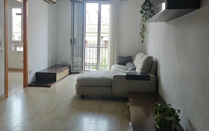 Piso en La Sagrada Família - Foto 1