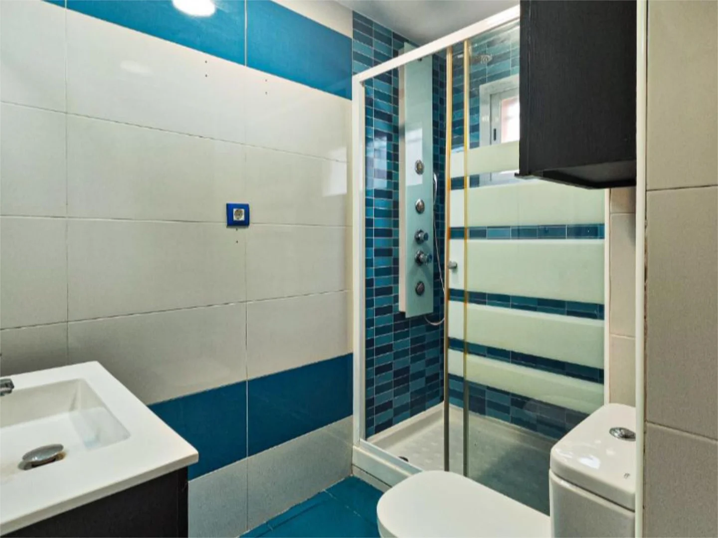 Piso en  Calle Almuradiel 280 - Foto 6