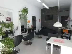 Local comercial en Barcelona, Navas - Foto 2
