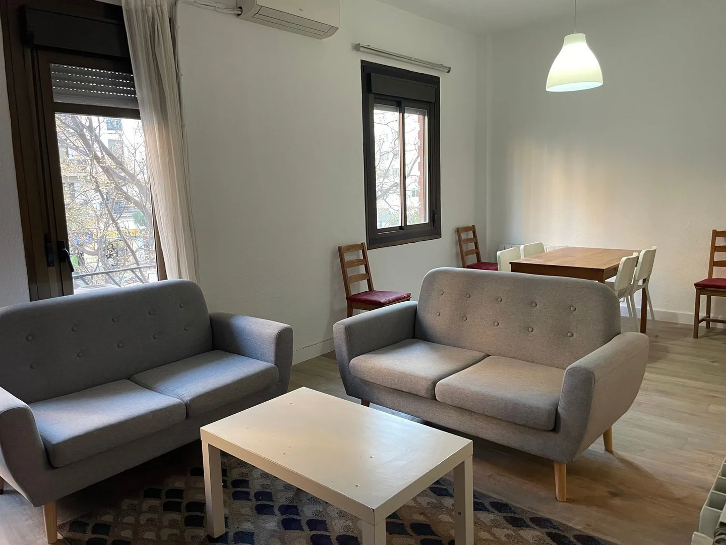 Piso en avenida de la Reina Victoria, 50 - Foto 1