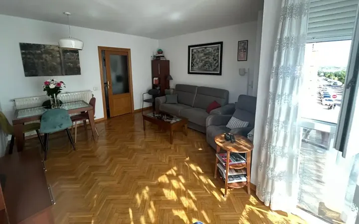 Piso en  Calle de Julia García Boután 37 - Foto 3
