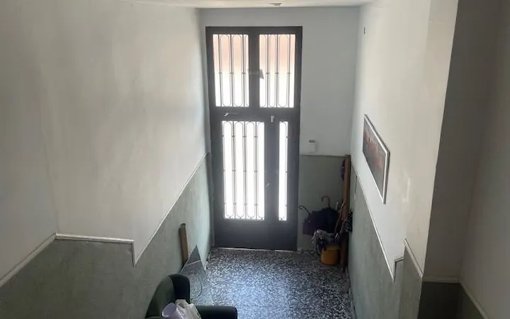 Edificio de uso mixto en Calle Fornillos - Foto 5