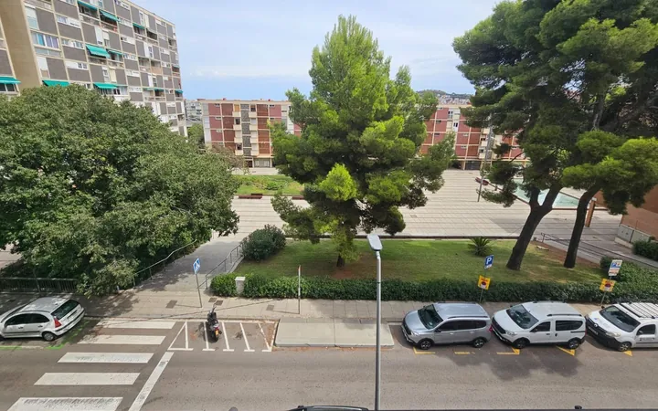 Piso en Calle de Puig i Cadafalch, 20, Sant Genís Dels Agudells - Montbau - Foto 2