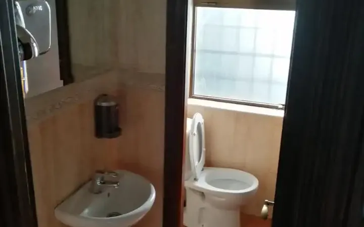 Local comercial en  Calle de Villaviciosa 26 - Foto 15
