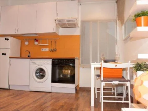 Piso en  Calle de Daganzo 9 - Foto 12