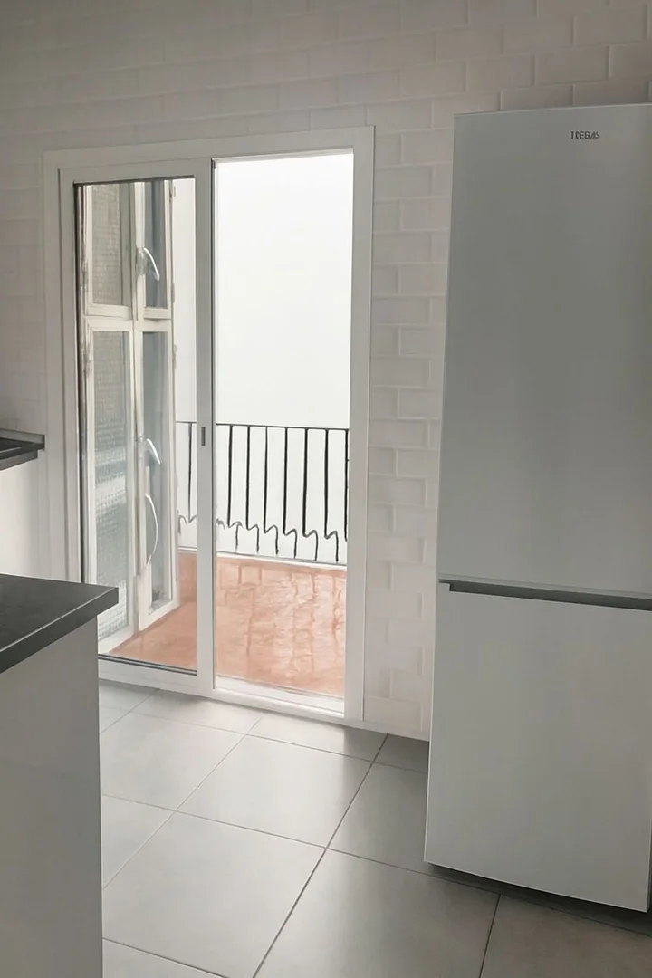 Piso en calle de Villajoyosa, 87 - Foto 4