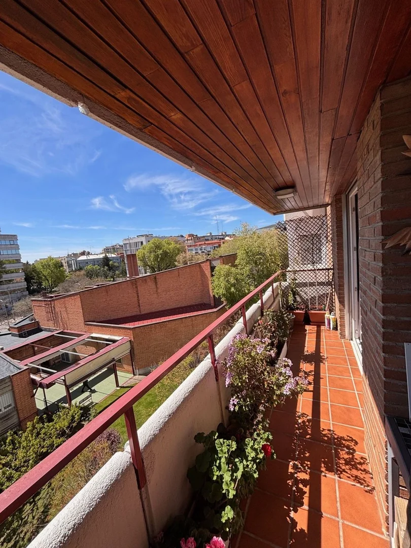 Piso en Calle de Santa María Magdalena, 20, Nueva España - Foto 3