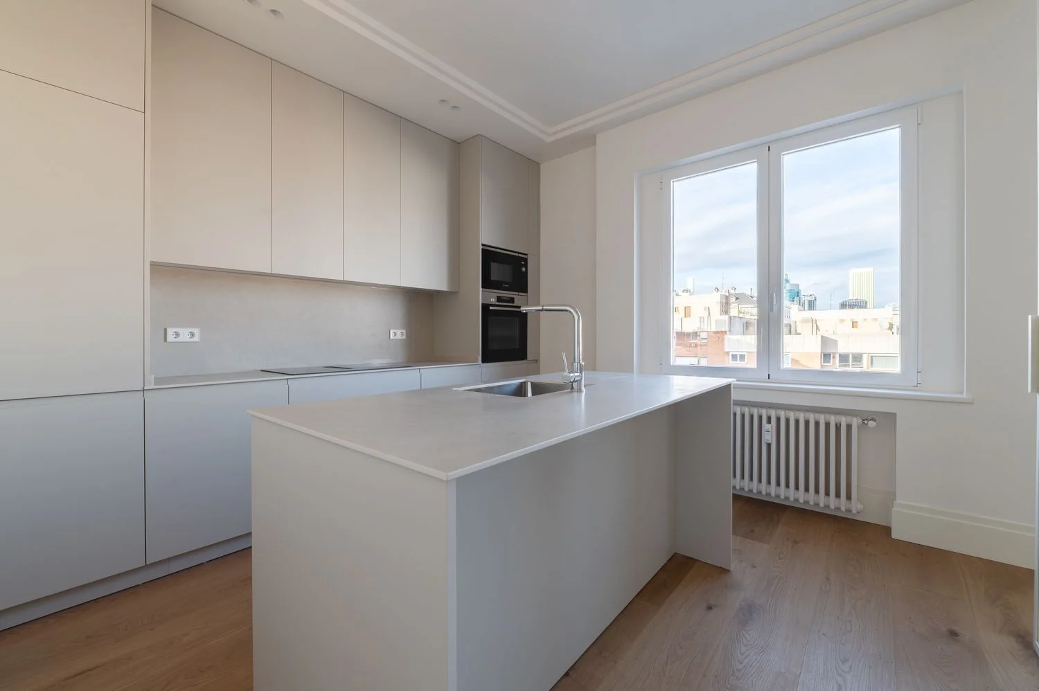 Piso en Barrio Nuevos Ministerios-Ríos Rosas - Foto 10