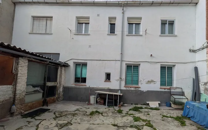 Edificio de uso mixto en Abrantes - Foto 3