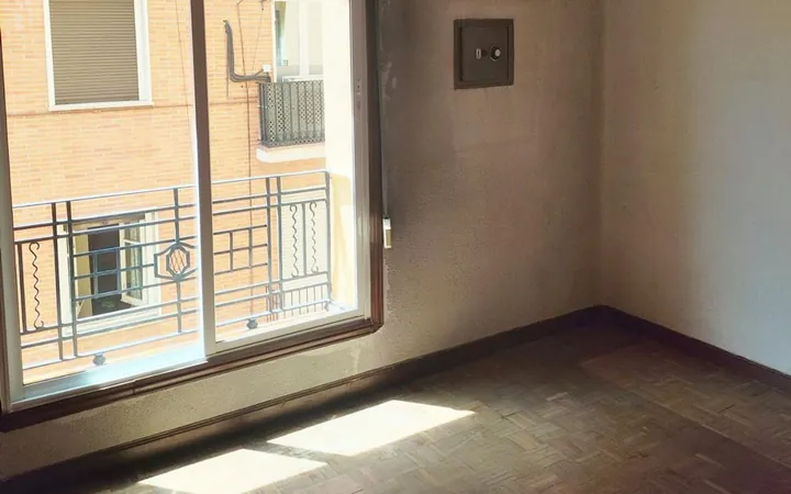Piso en Calle de Guzmán el Bueno, 40 - Foto 9