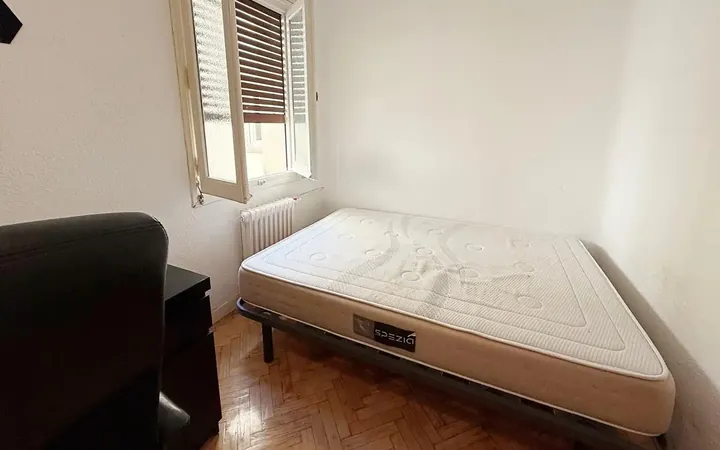 Piso en  Calle Guzmán el Bueno - Foto 41