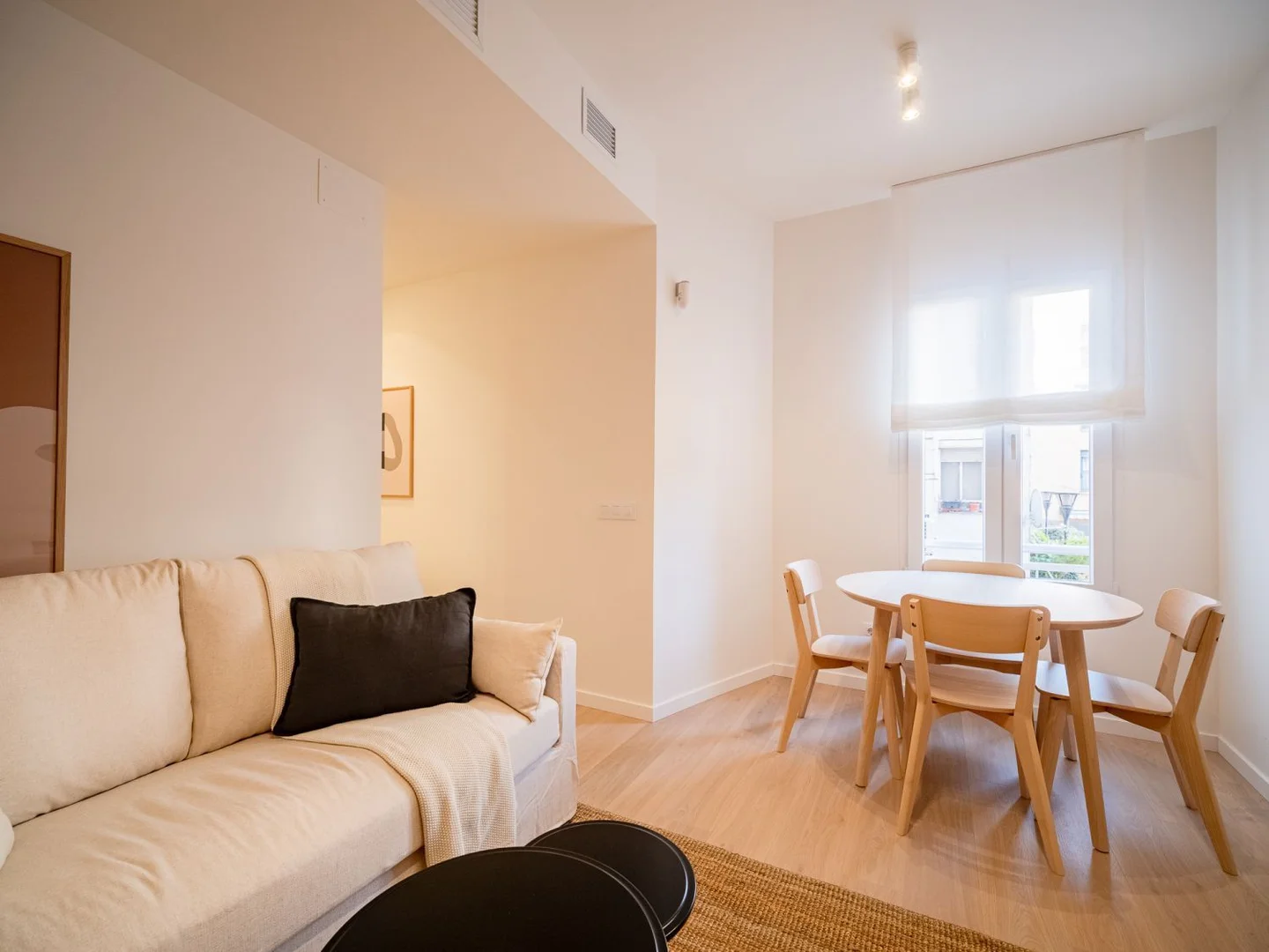 Piso en calle de Catalina Suárez - Foto 5