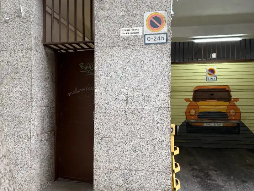 Garaje en  Travessera de les Corts 31 - Foto 2