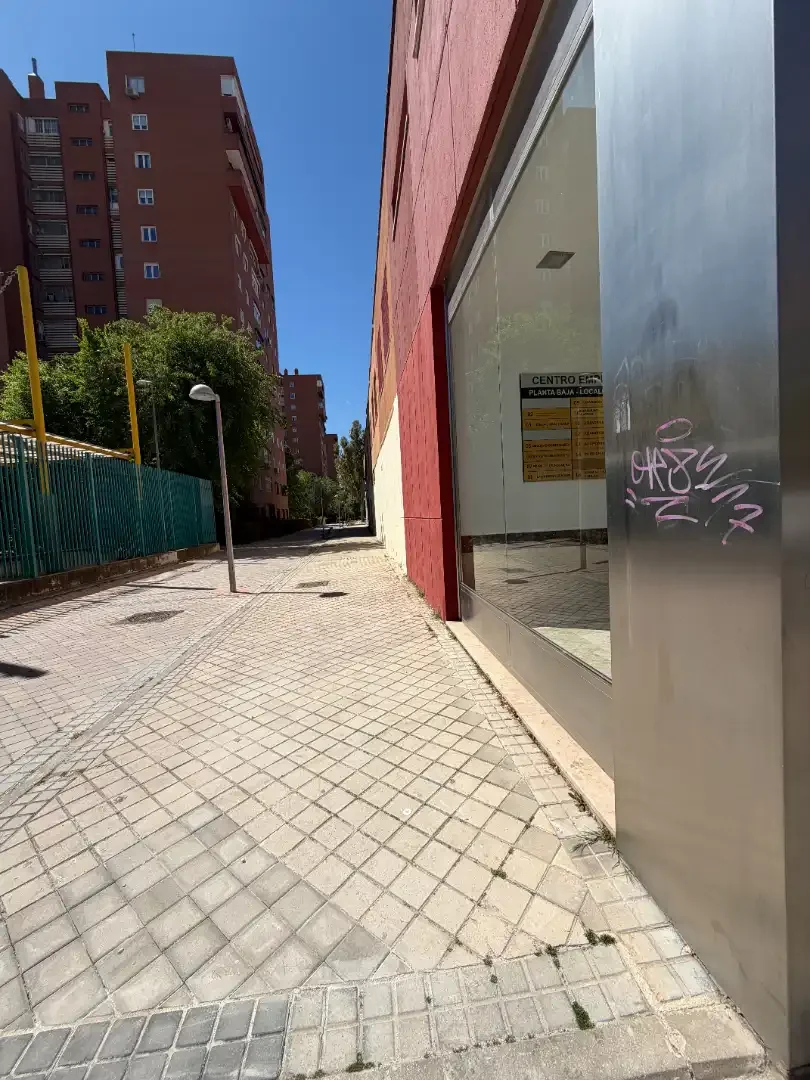 Local comercial en  Calle de Luis de Hoyos Sainz - Foto 6
