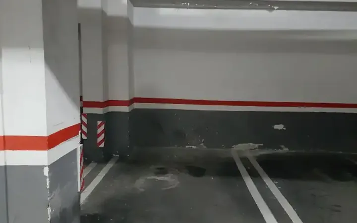 Garaje en  Carrer de Trajà 10 - Foto 2