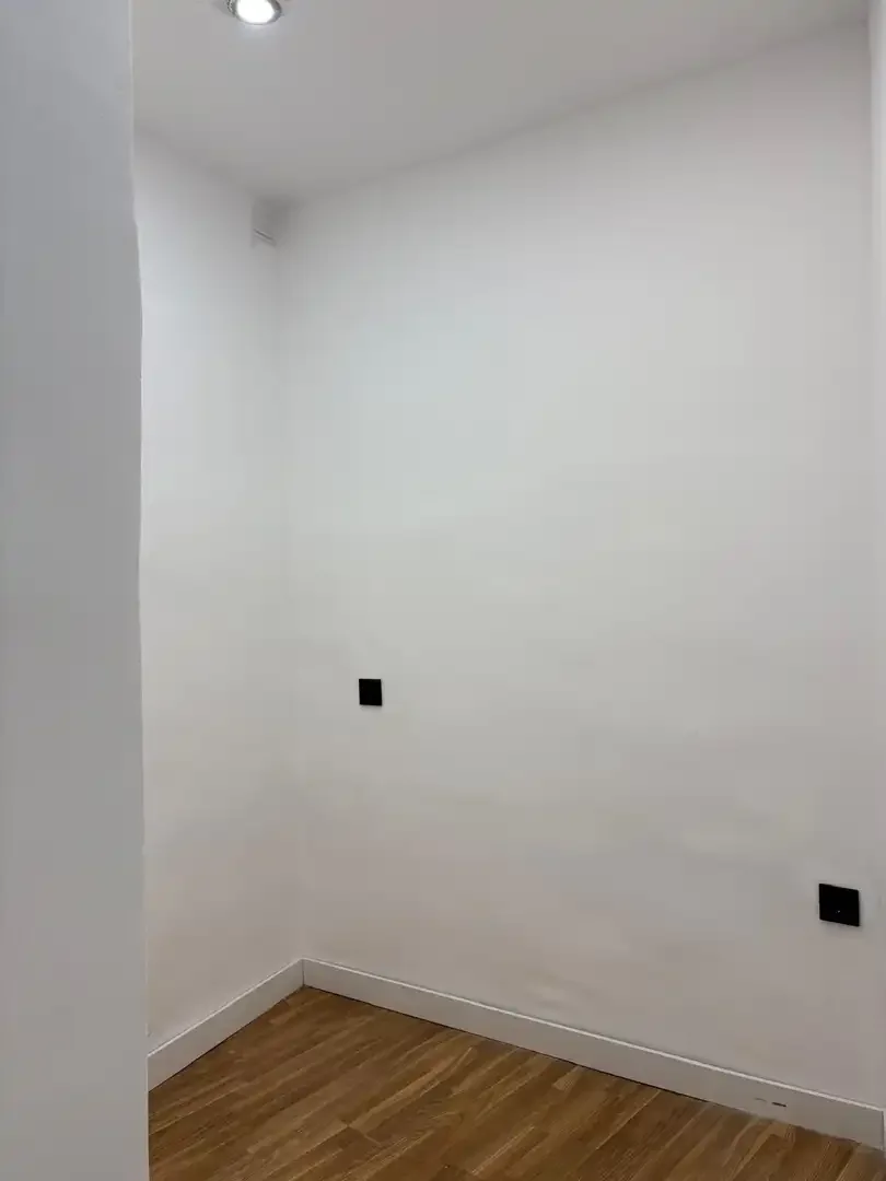 Piso en  Carrer de Valldonzella 1 - Foto 13