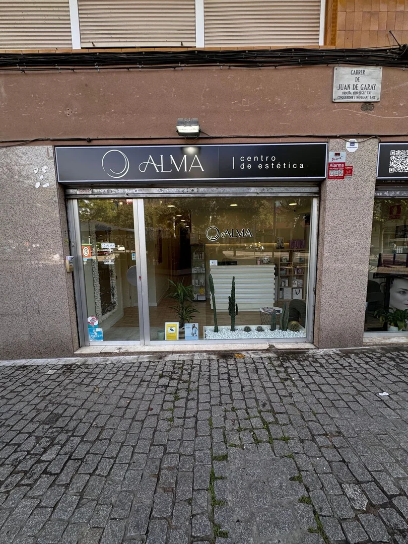 Centro estético en traspaso en Calle de Juan de Garay, 2 - Foto 2