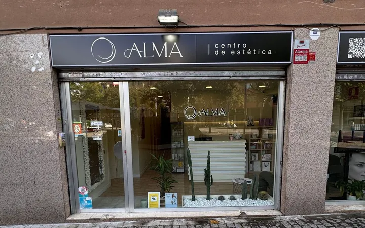 Centro estético en traspaso en Calle de Juan de Garay, 2 - Foto 2