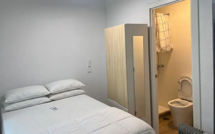 Estudio en Calle Turba, Los Rosales - Foto 1