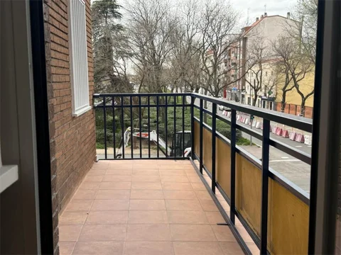 Piso en  Calle de Ascao 60 - Foto 16