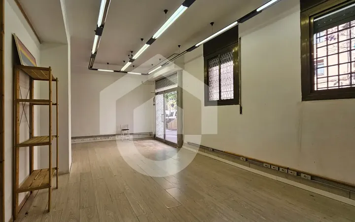 Local comercial en  Barcelona Capital - Foto 4