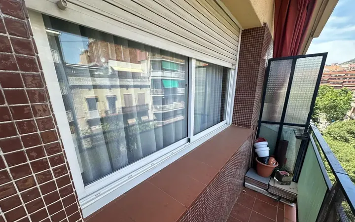 Piso en  Carrer Carrer Marina - Foto 3
