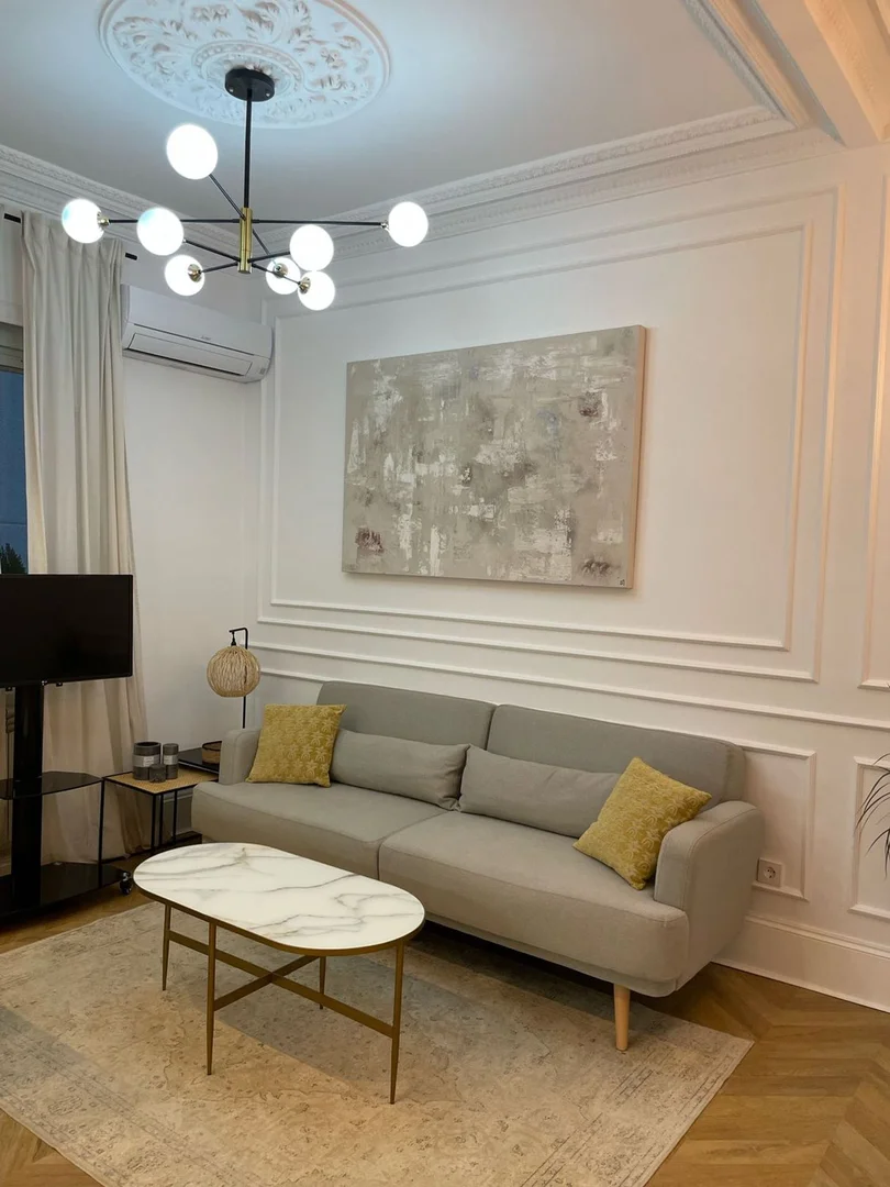 Piso en Barrio Castellana - Foto 2