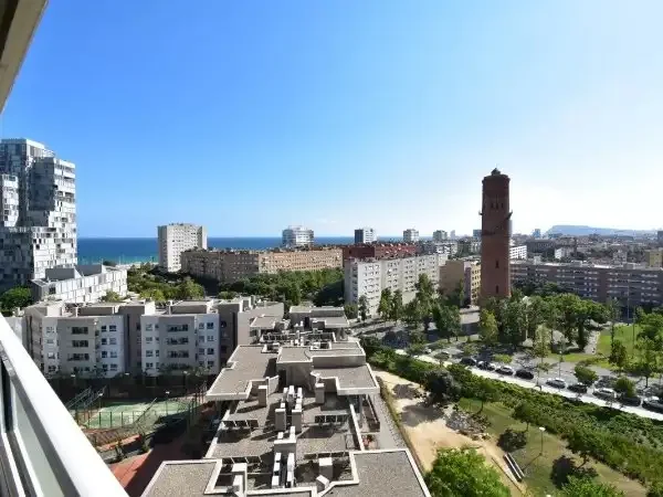 Piso en  Carrer de la Selva de Mar - Foto 2