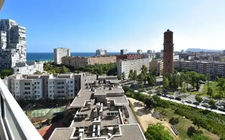 Piso en  Carrer de la Selva de Mar - Foto 2