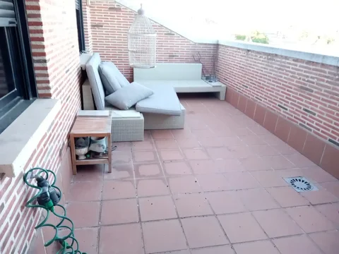 Piso en  Calle de la Sierra de Palomeras 26 - Foto 5