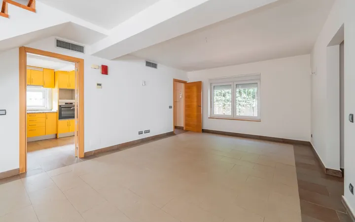 Chalet adosado en Avenida de San Luis, Apóstol Santiago - Foto 15
