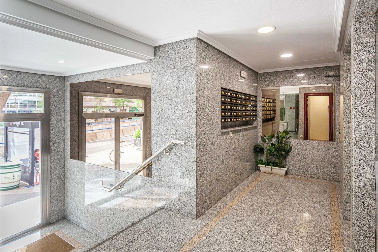 Estudio en Avenida de Filipinas, 1 bis - Foto 13