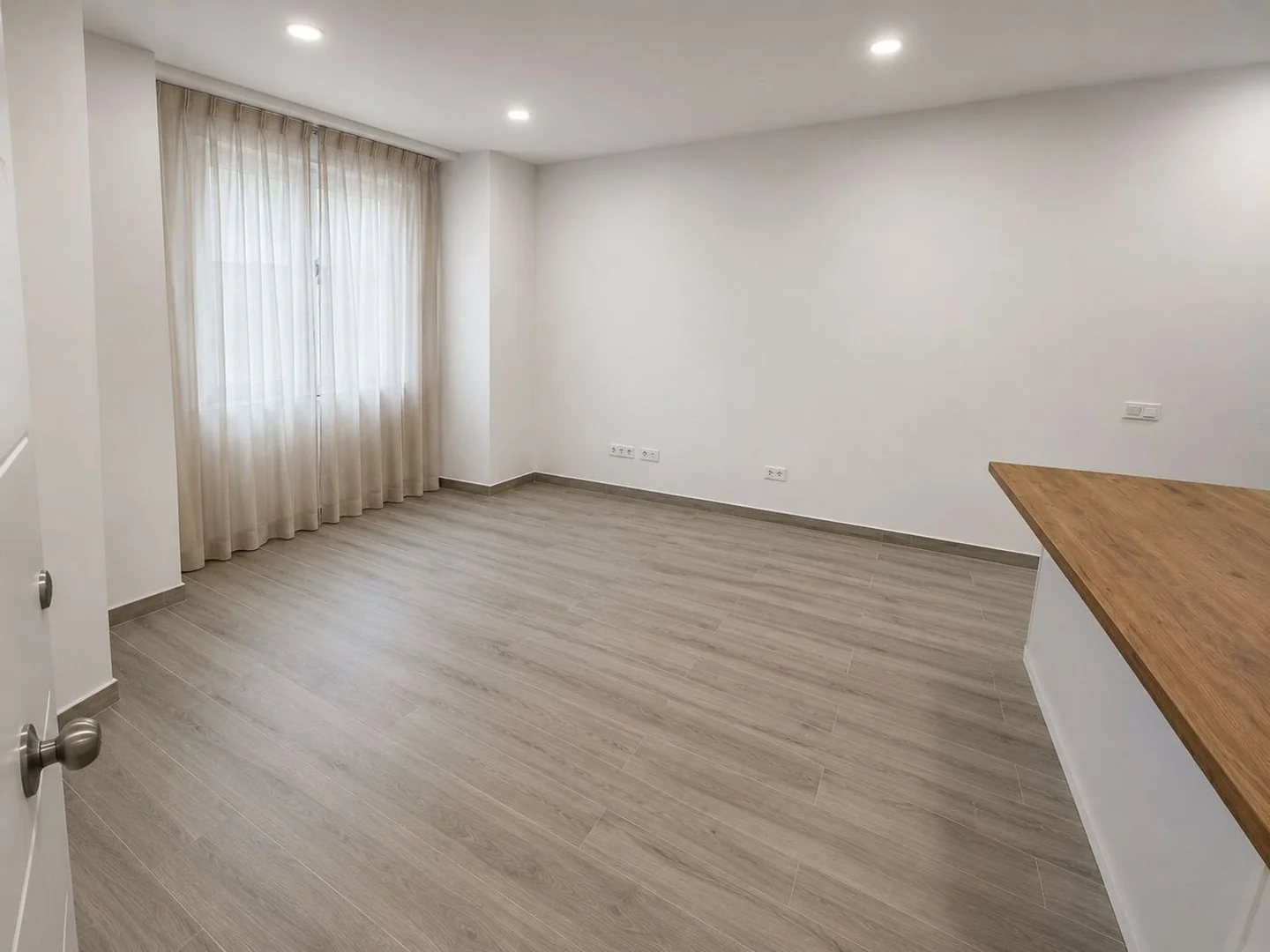 Piso en Calle de Linneo - Foto 6