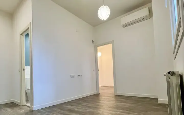 Piso en  Calle de Sirio 54 - Foto 3
