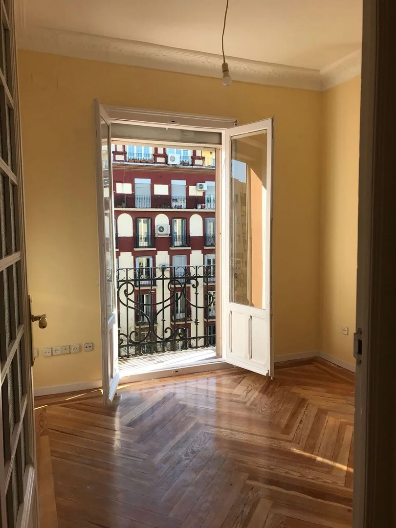 Piso en calle General Álvarez de Castro, 11 - Foto 9