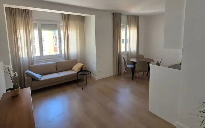 Apartamento en  Avinguda del Paral·lel 138 - Foto 4