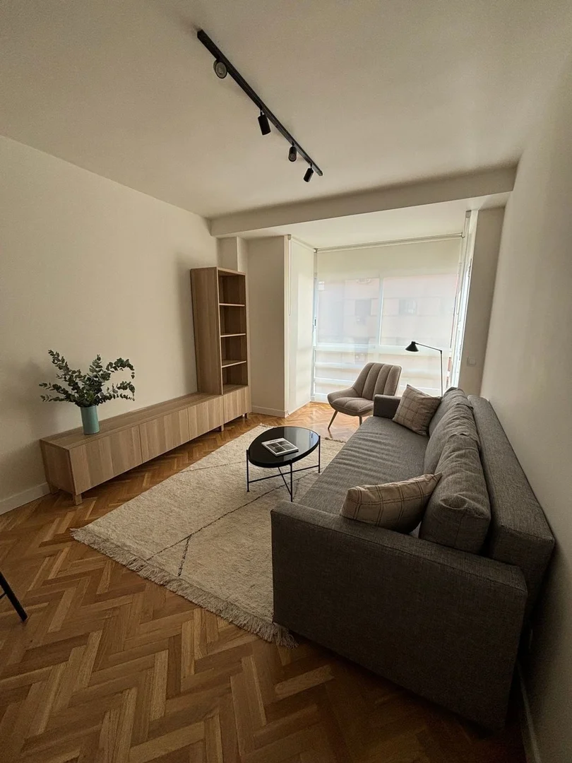 Piso en calle de Julián Camarillo, 59 - Foto 2