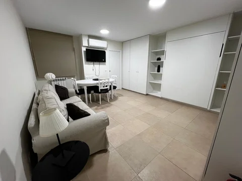 Estudio en calle de Huesca, 27 - Foto 1