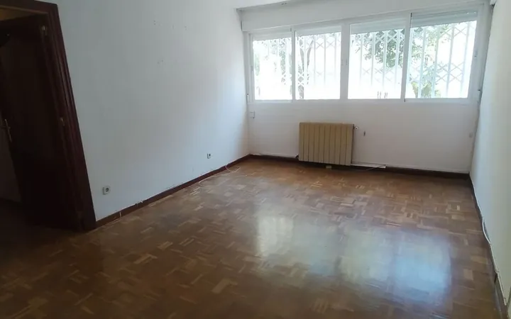 Piso en Vinateros - Foto 1