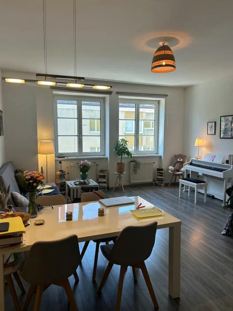 Estudio en calle de Bilbao, 125 - Foto 2