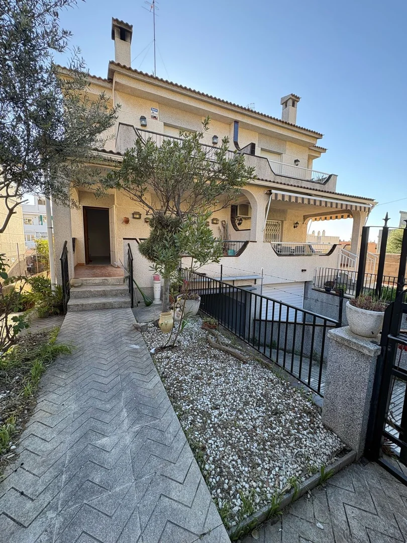 Chalet adosado en avenida Espanya, 325 - Foto 3