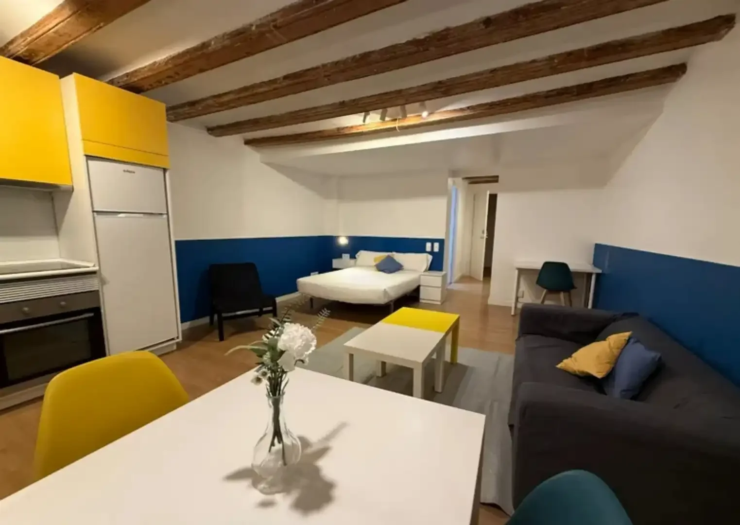 Estudio en  Carrer de Ferran 16 - Foto 5