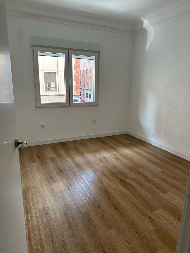 Piso en calle de Jerónima Llorente, 33 - Foto 3