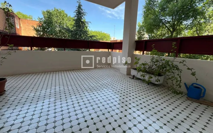 Piso en Calle de Andorra, Canillas - Foto 1