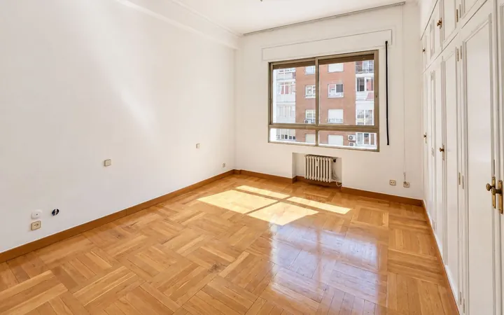 Piso en Calle de la Reina Mercedes, 17, Cuatro Caminos - Foto 11