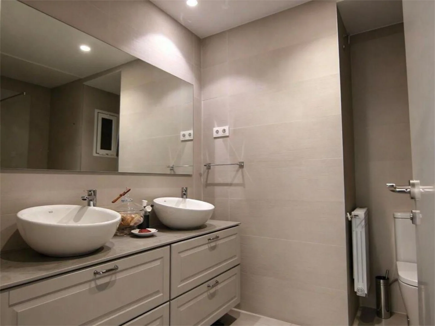 Piso en  Calle de Guzmán el Bueno 68 - Foto 65