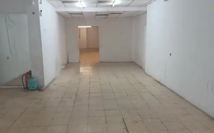 Local comercial en  Carrer de Sugranyes 1 - Foto 12