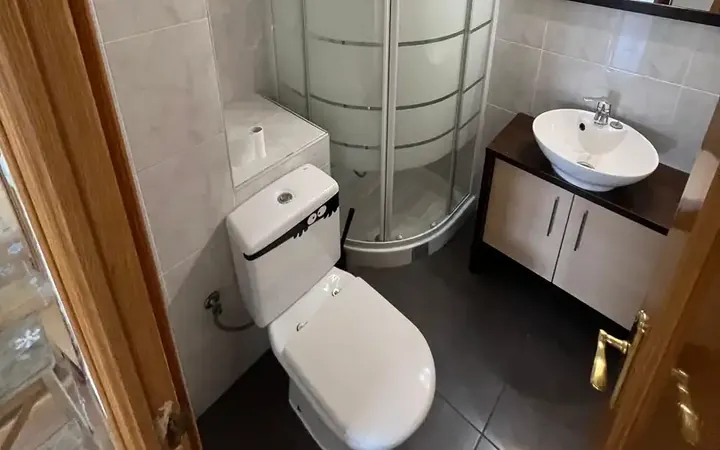 Piso en  Calle de Melchor Fernández Almagro 68 - Foto 7